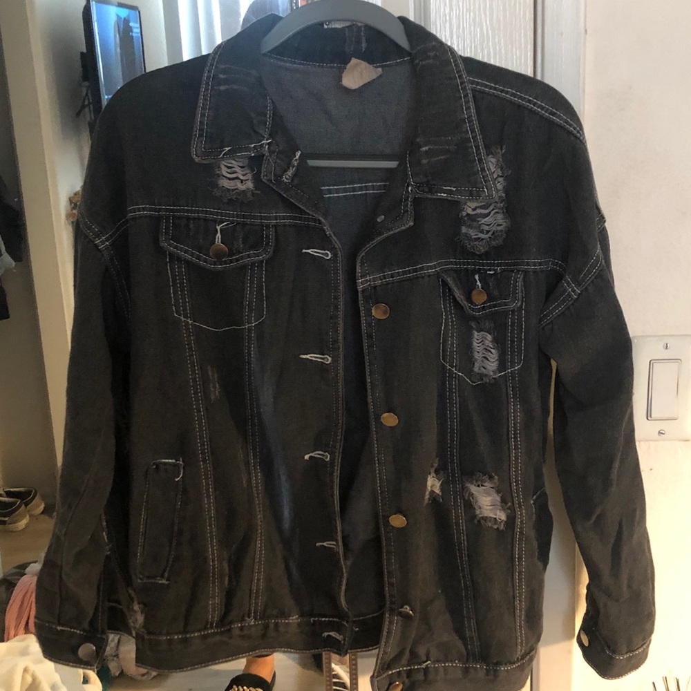 Dark Jean ripped jacket